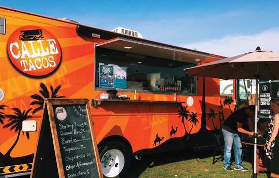 تطبيق Food Trucks فود تراكس يعرض لك أفضل عربات الطعام الموجوده حولك